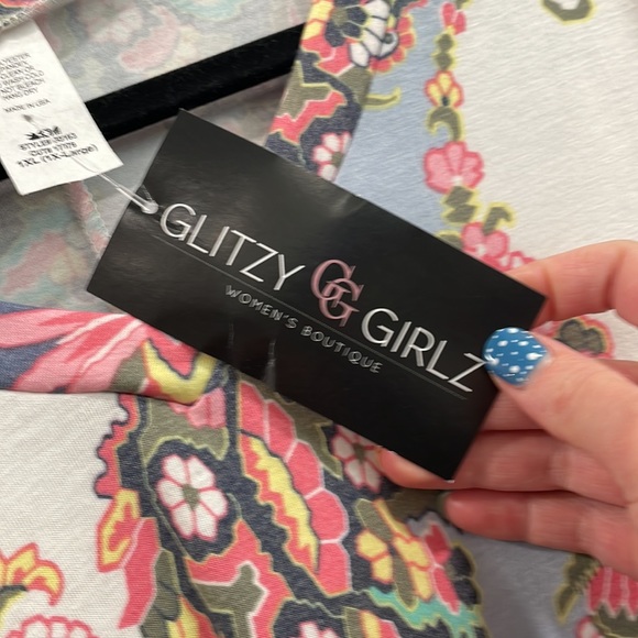 NWT! Glitzy Girlz top! - Picture 4 of 6